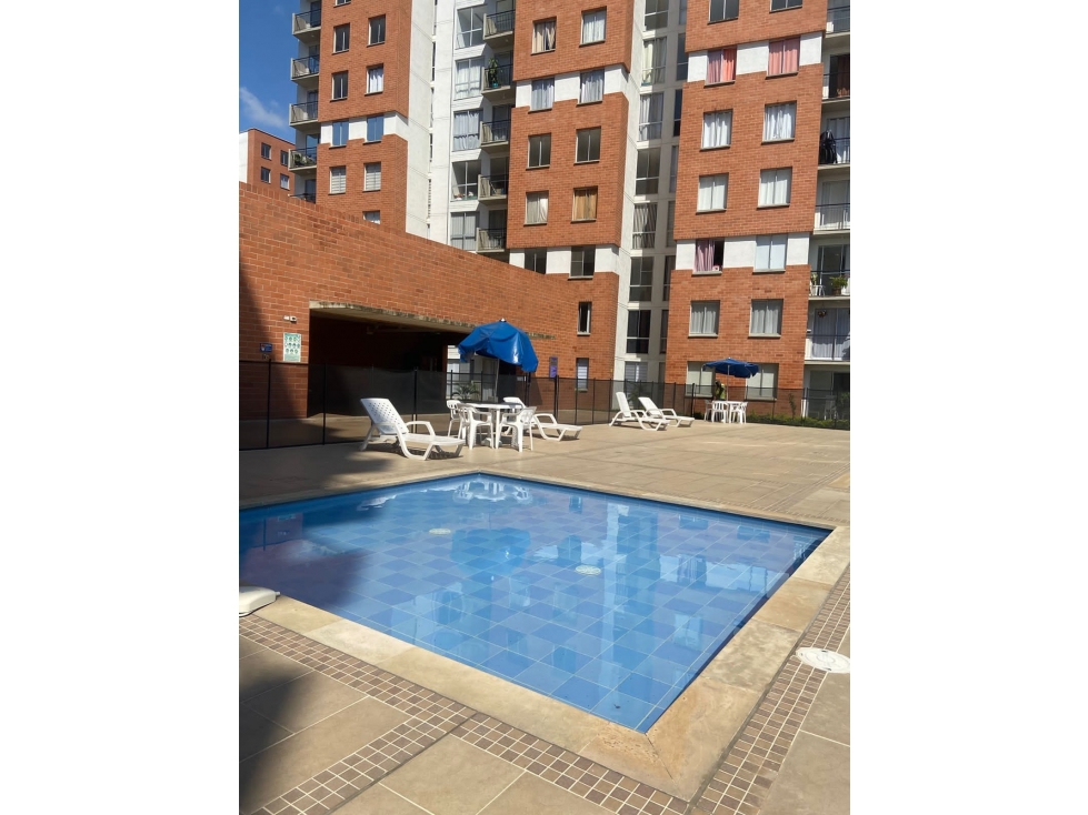 VENDO ESPECTACULAR APTO EN VALLE DEL LILI UNIDAD AMATISTA PISO 8