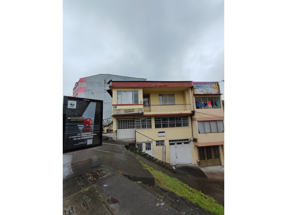 Venta Casa con Renta Campohermoso, Manizales Cod 6249860