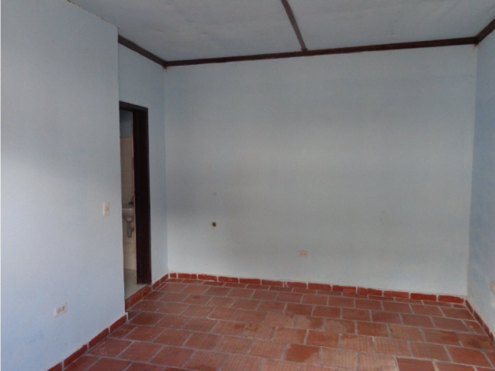 LOCAL EN ARRIENDO SECTOR CEMENTERIO CENTRAL