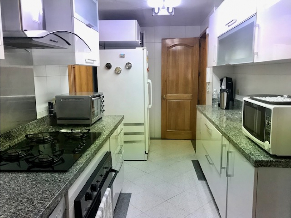 VENDO HERMOSO APARTAMENTO EN ROSALES