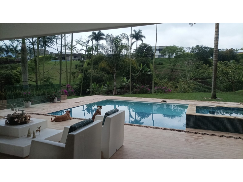 CASA CAMPESTRE EN VENTA, COMBIA, PEREIRA, EXCLUSIVIDAD Y CONFORT