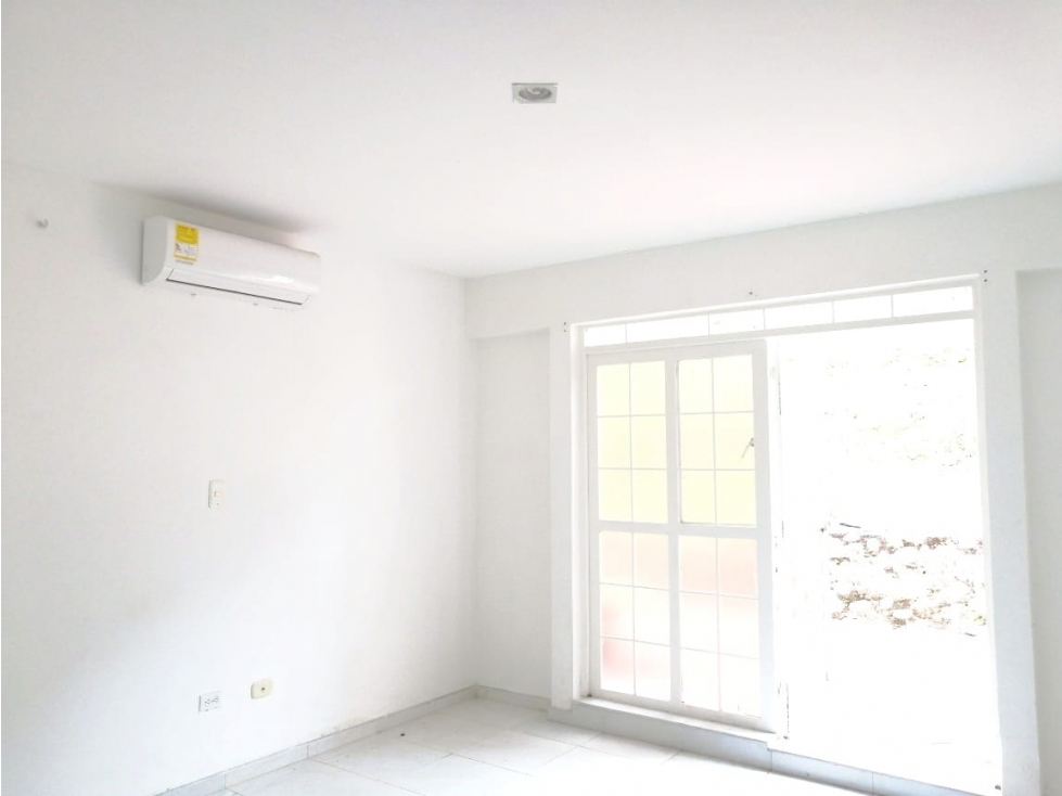 SE VENDE EXCELENTE CASA EN COLINA CAMPESTRE YOPAL