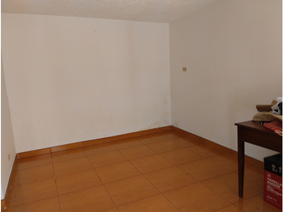 GRAN OPORTUNIDAD SE VENDE AMPLIA CASA BARRIO SAN JOSE SUR