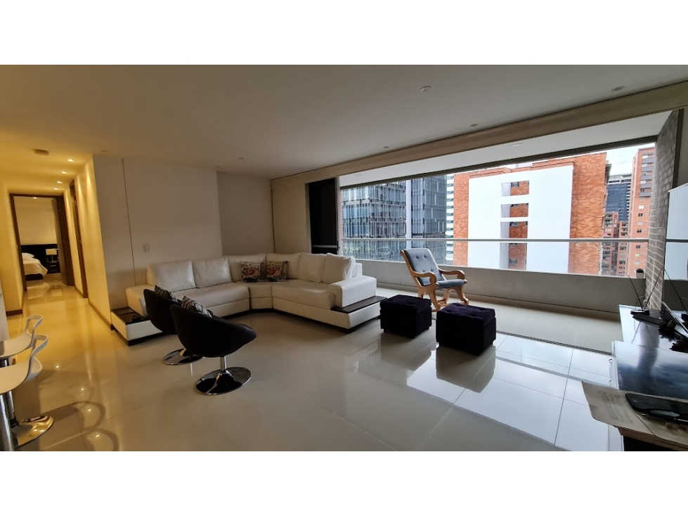 Apartamento en venta, El poblado, sector Villa carlota.