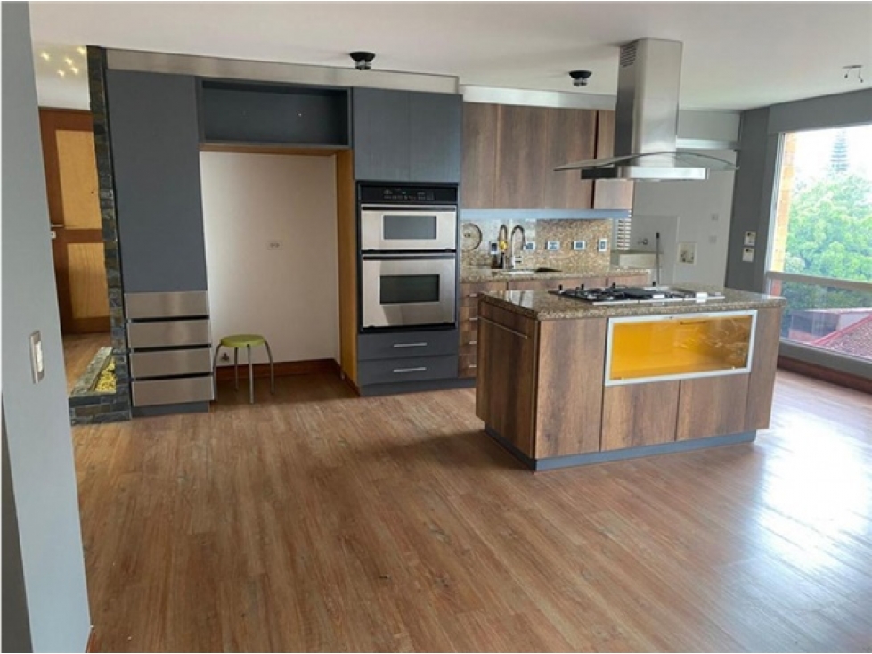 Gorgeous 3 Bed, 3 Bath in a Quiet Corner of El Poblado