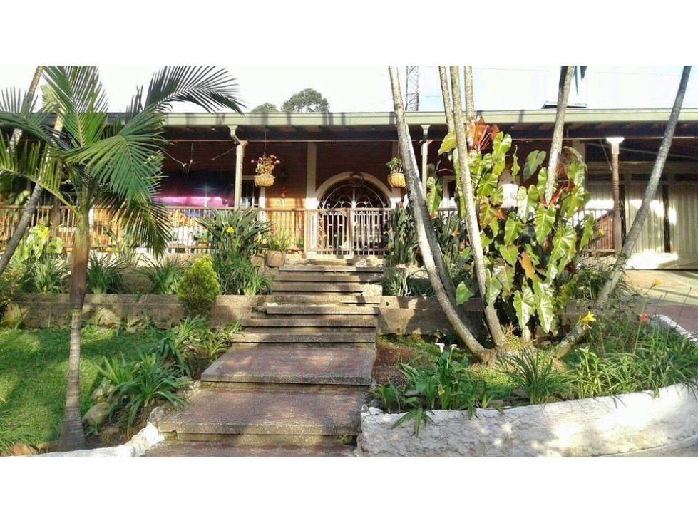 VENDO CASA CAMPESTRE / FINCA DE 6.200 m², LA ESTRELLA VARIANTE CALDAS