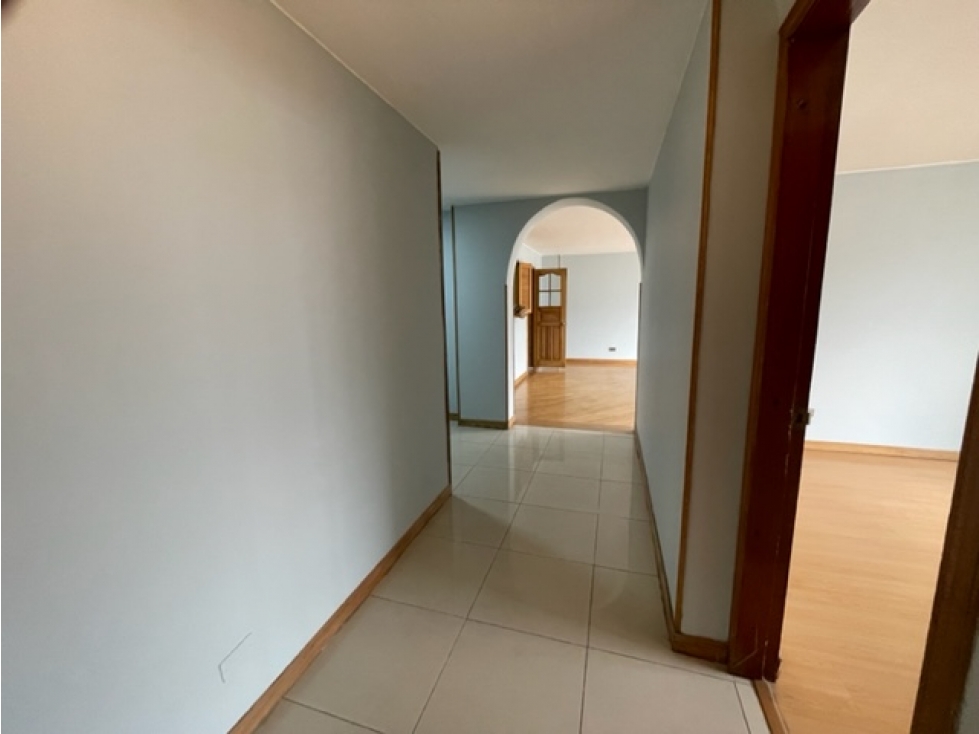 Arriendo apartamento en el lago- 98m Bogotá