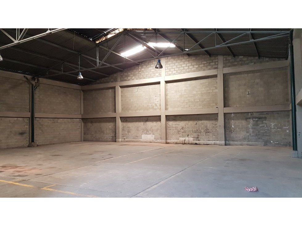 VENTA BODEGA DE 500 MT2 EN ACOPIYUMBO CALI