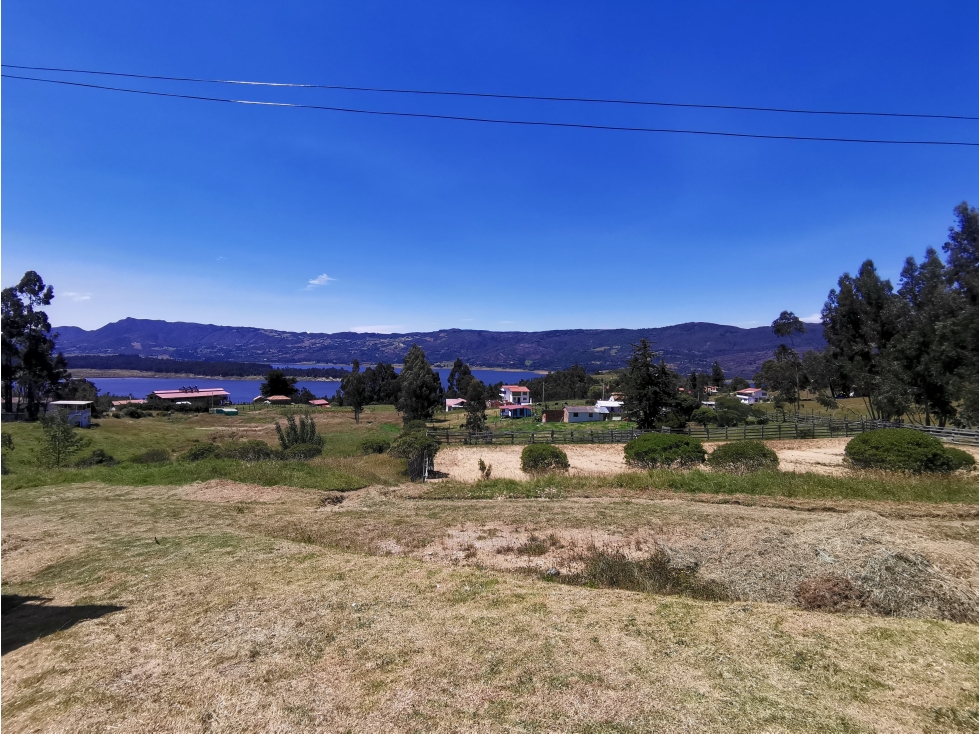 VENTA DE EXCELENTE LOTE PARA CASAS EN GUATAVITA