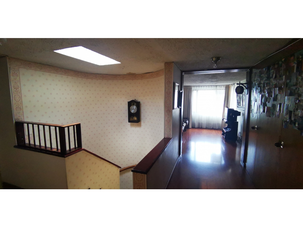 VENTA AMPLIA CASA  EN ELPOLO IDEAL REMODELAR- OFICINAS/CONSULTORIOS