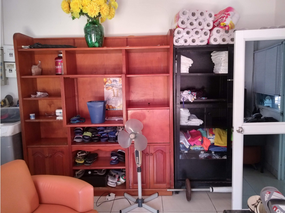Se vende casa comercial en el barrio El Porvenir