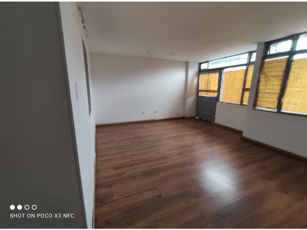 PARA VENTA CASA  327 M2 LA CASTELLANA  OFICINA-JA