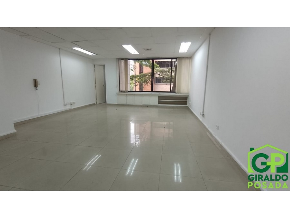 ARRIENDO OFICINA EN EL POBLADO - MILLA DE ORO