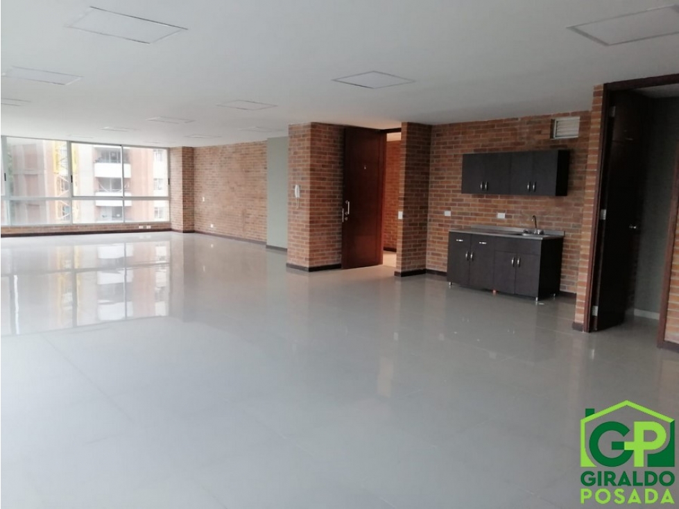 ARRIENDO OFICINA   EN EL POBLADO -SAN JULIAN