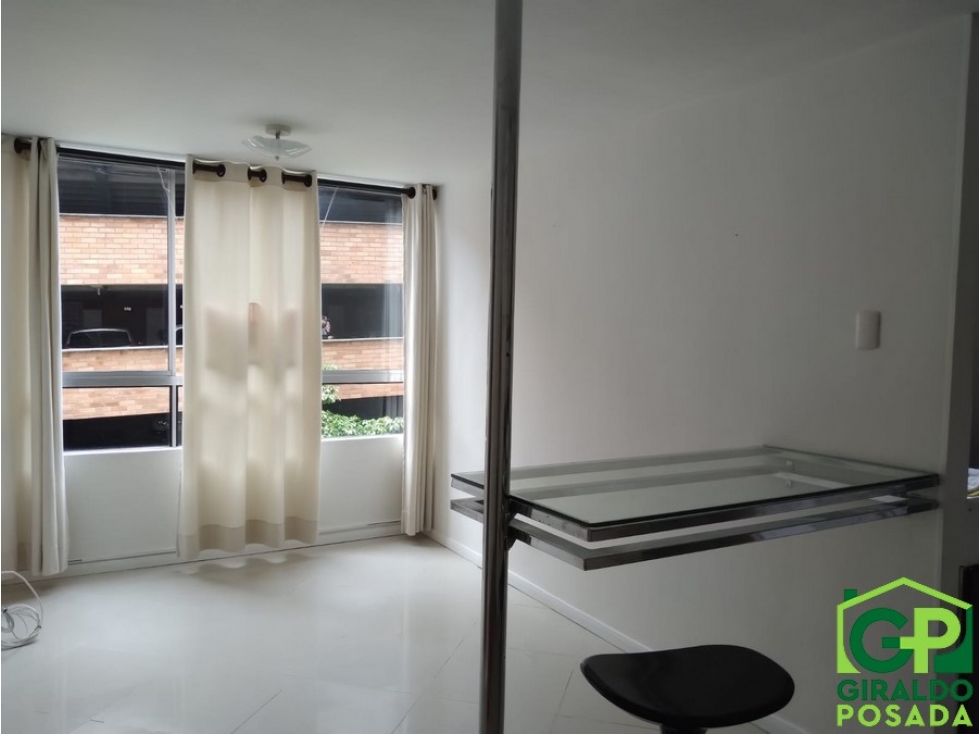 VENDO APARTAMENTO EN EL POBLADO-LOMA DEL INDIO