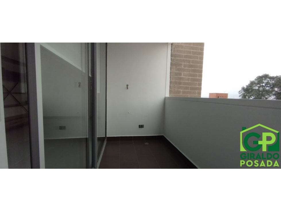 ARRIENDO APARTAMENTO EN EL POBLADO- CASTROPOL