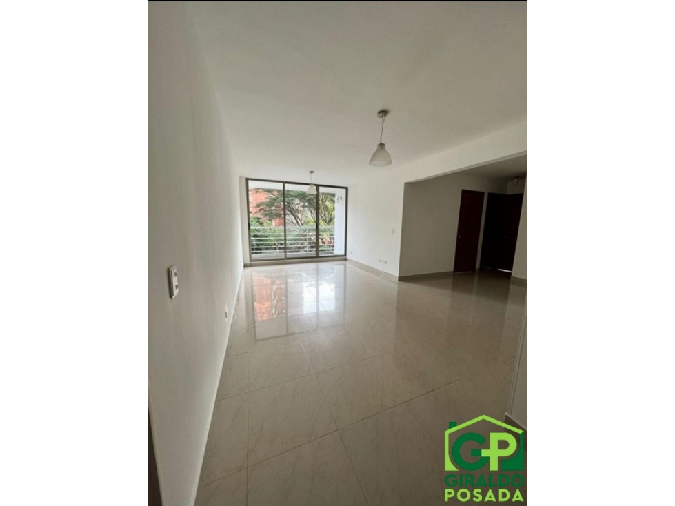 ARRIENDO APARTAMENTO EN POBLADO-LOS BALSOS