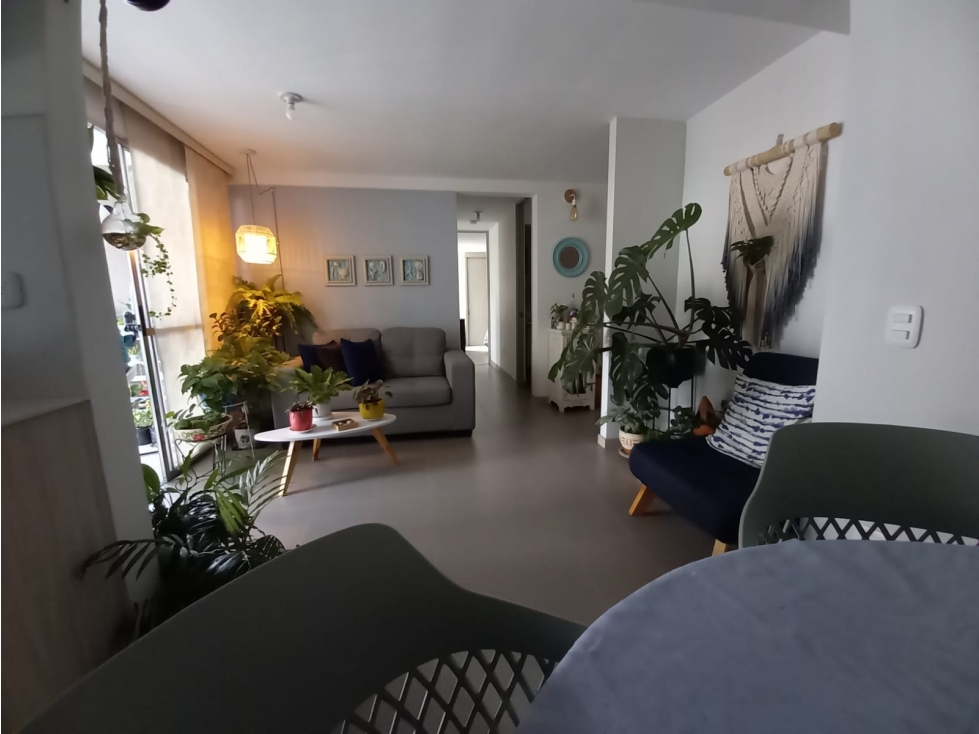 APARTAMENTO EN VENTA LOMA DE LOS BERNAL-BELÉN COMO NUEVO