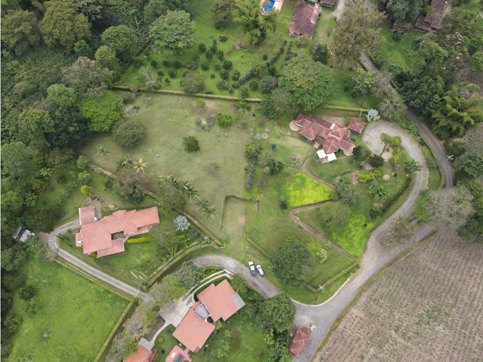 SE VENDE LOTE EN CONJUNTO CERRADO EN LA BELLA, CALARCA