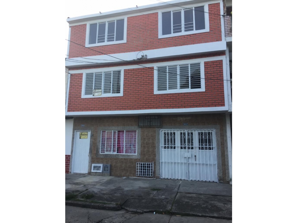 (SYA) CASA PARA LA VENTA EN BARRIO LAS ACACIAS, CALI