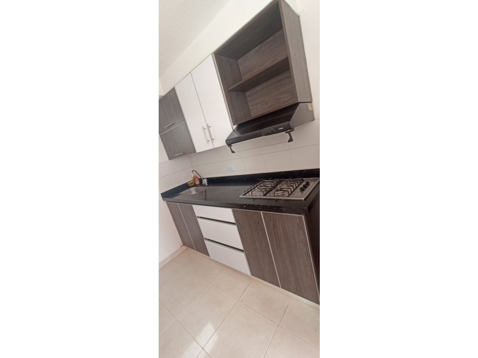 Venta de Apartamento Brisas De Los Alamos, Norte de Cali, 9530.