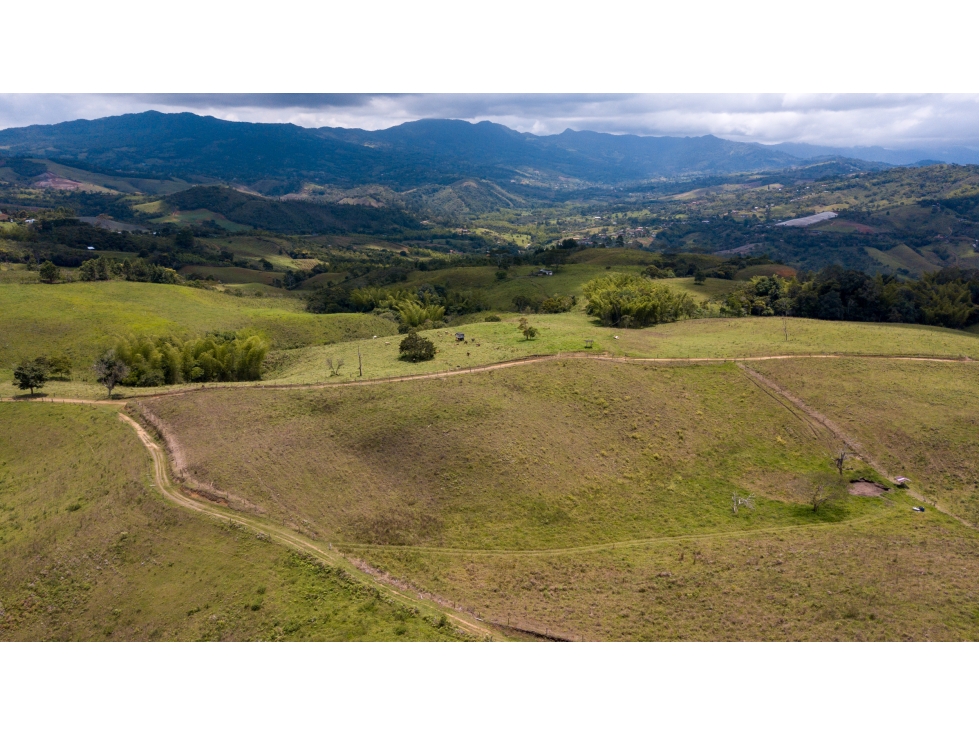 Venta Lote de 3554Mts2 en La Cumbre, Valle del Cauca L-B5-B-9