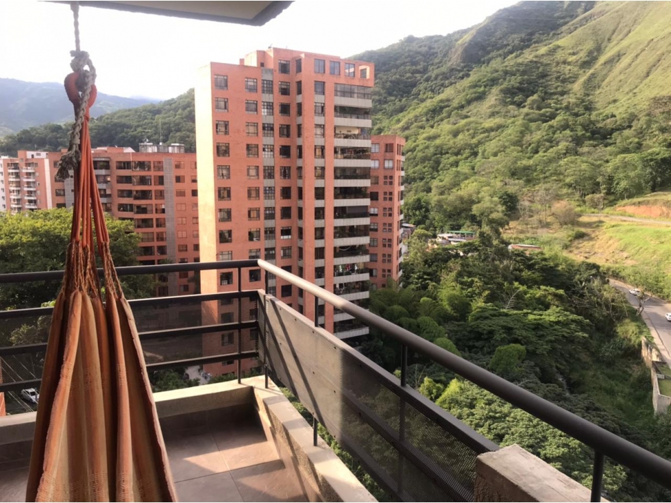 Venta de Apartamento Aguacatal, Oeste de Cali, 4127.