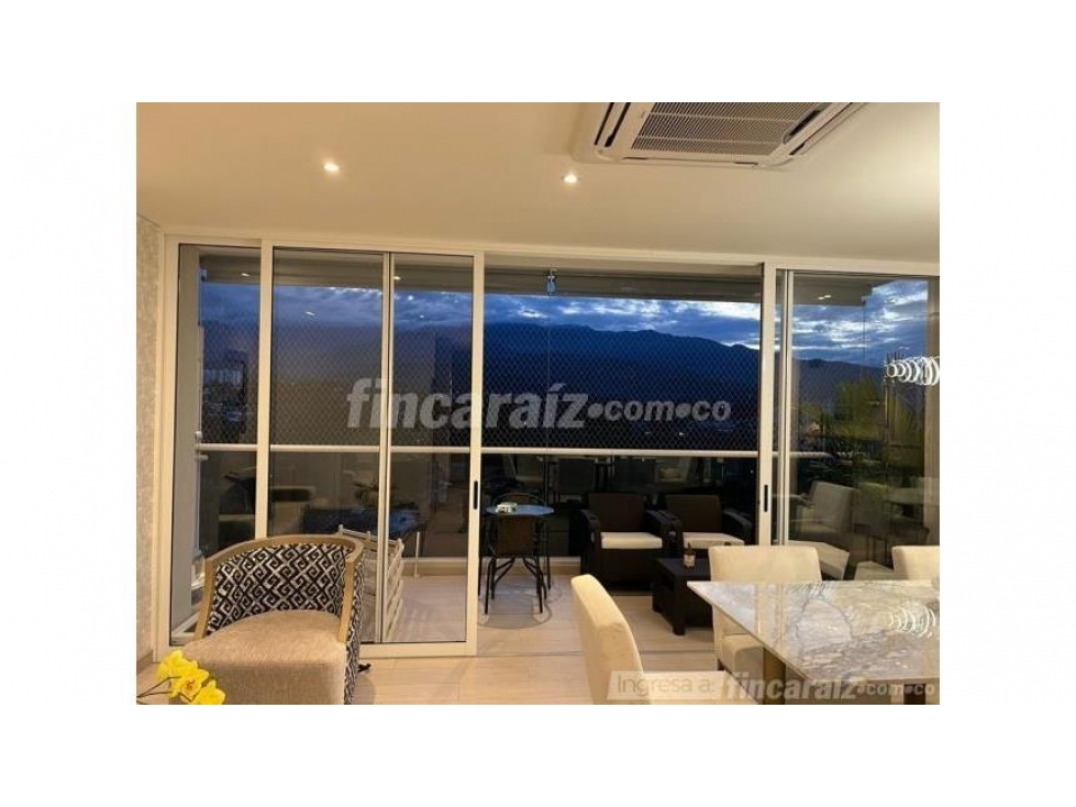 Venta Apartamento de 143mts2 Ciudad Jardín, Sur de Cali 6925.