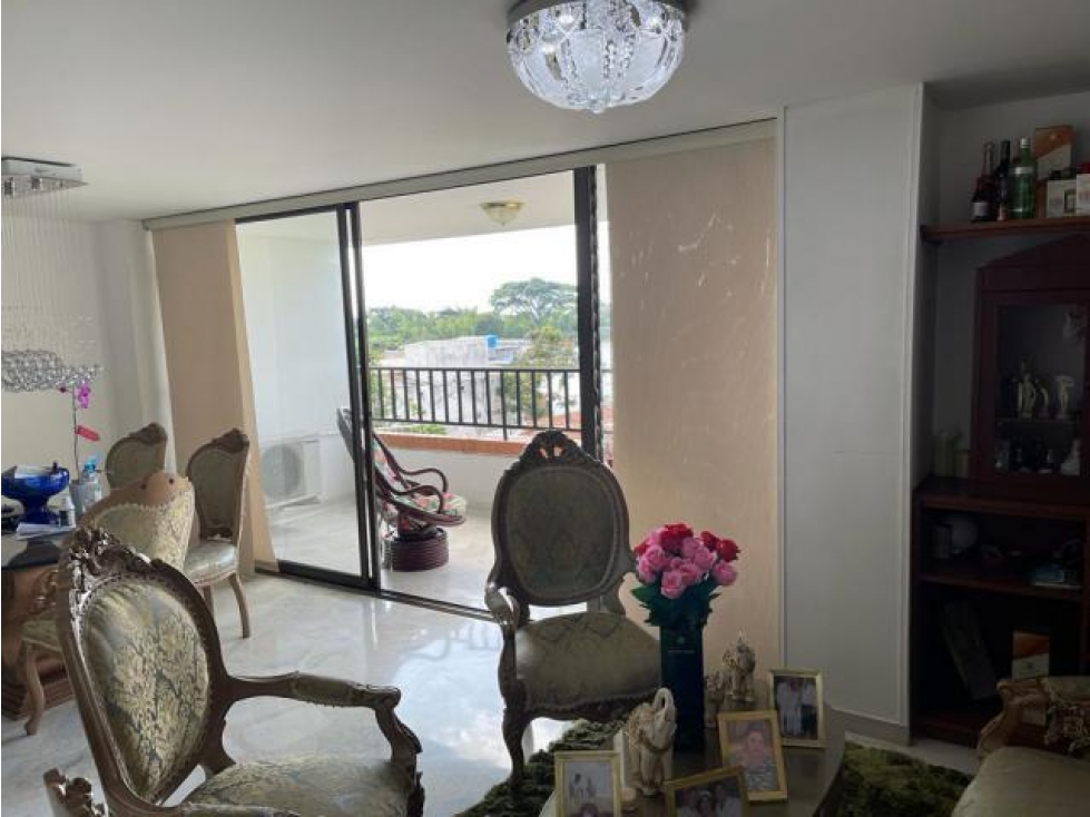 Venta Apartamento de 130mts2 Ciudad Jardín, Sur de Cali 6337..