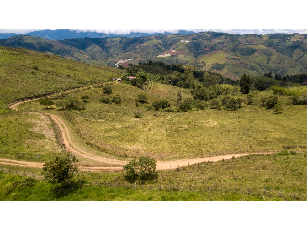 Venta Lote de 7000mts2 en La Cumbre, Valle del Cauca L-B3-3