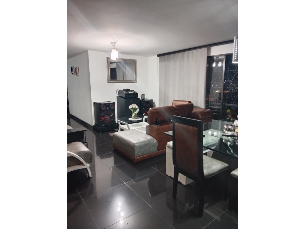 Venta de Apartamento de 125Mt2 en Los Cámbulos, Sur de Cali, 8513.