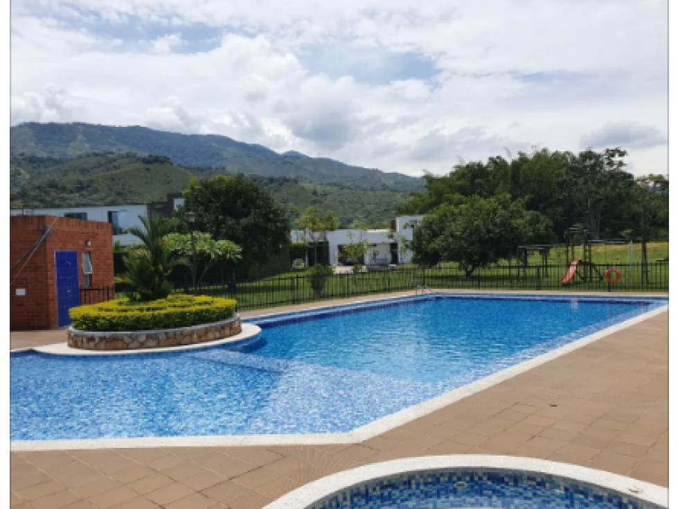 Venta Lote de 610mts2 en Condominio, Alfaguara Jamundí 9194.