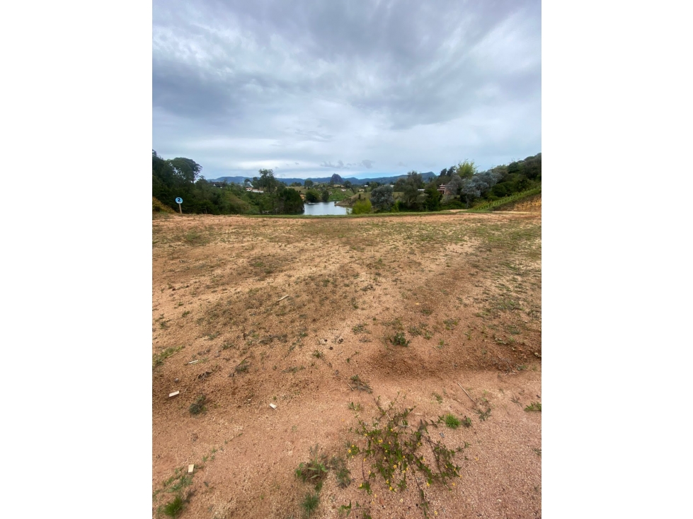 VENDO LOTES EN EL PEÑOL, ANTIOQUIA