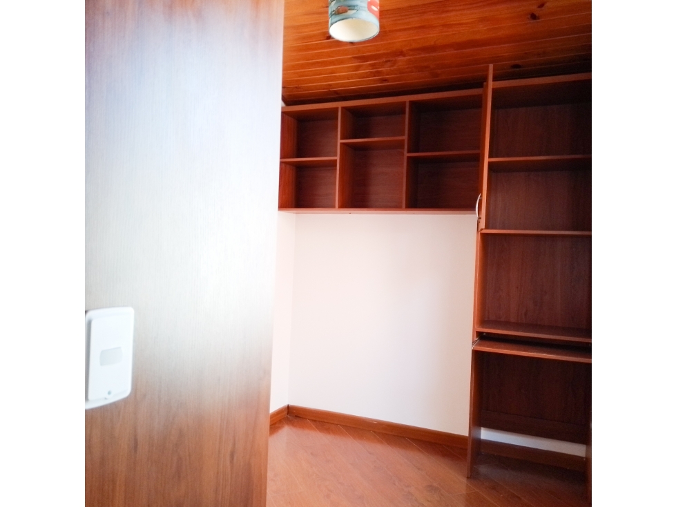VENTA CASA EN SAN ANTONIO - BOGOTA