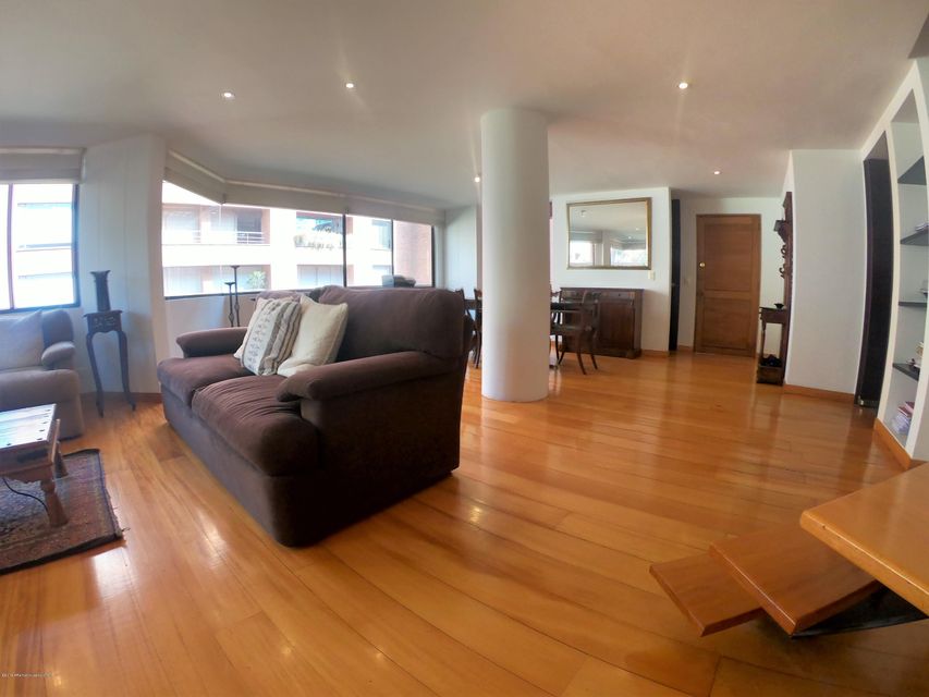 Apartamento en  Los Rosales COD: 22-1227