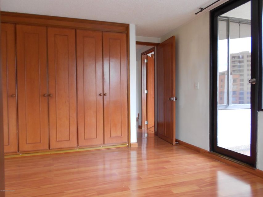 Apartamento en  Belmira(Bogota) COD: 22-283