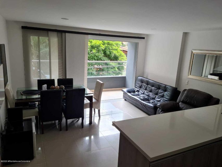 Apartamento en  Conquistadores CO: 22-728