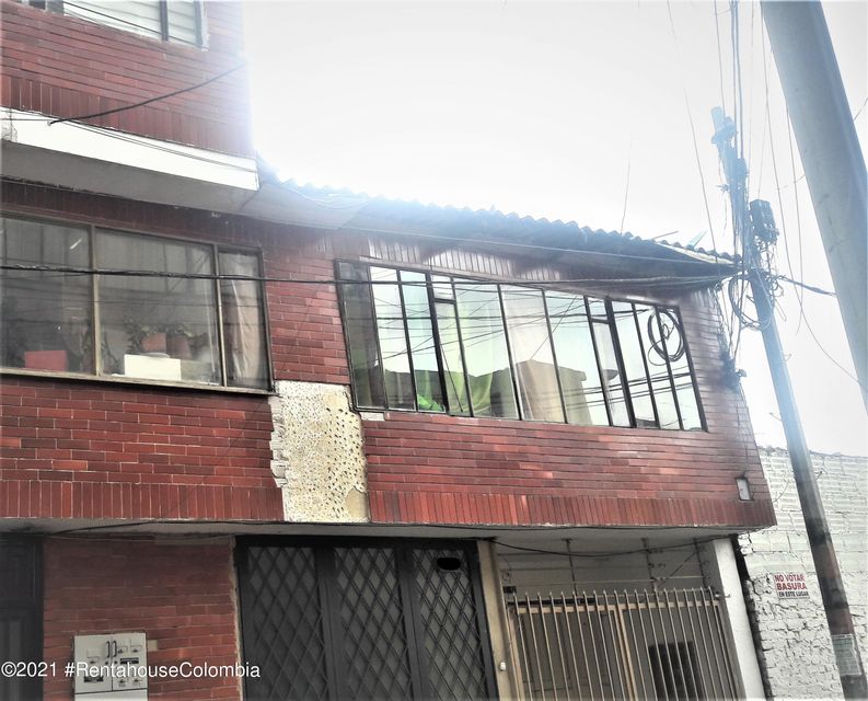 Casa en  Prado Veraniego(Bogota) COD: 22-1075