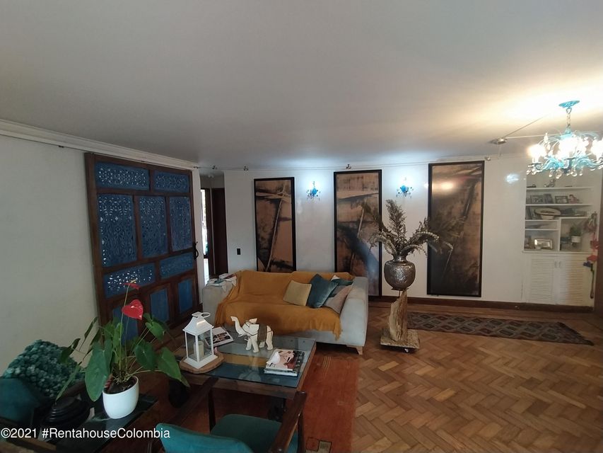 Vendo Apartamento en  El Campestre C.O  23-680
