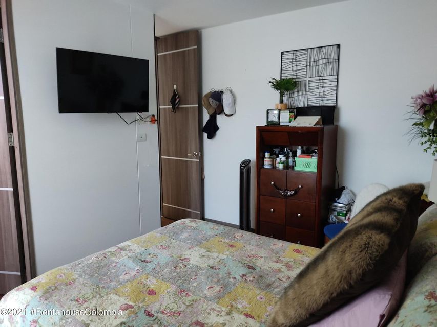 Apartamento en  Las Lomitas cod: 22-1525