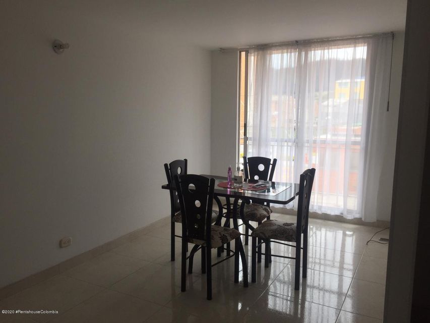 Vendo Apartamento en  Capellania(Cajica) C.O  23-16