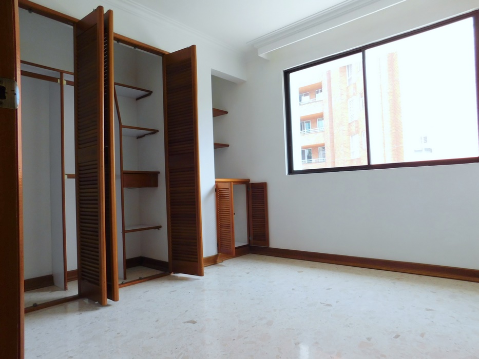 Apartamento en venta en la Aguacatala Poblado