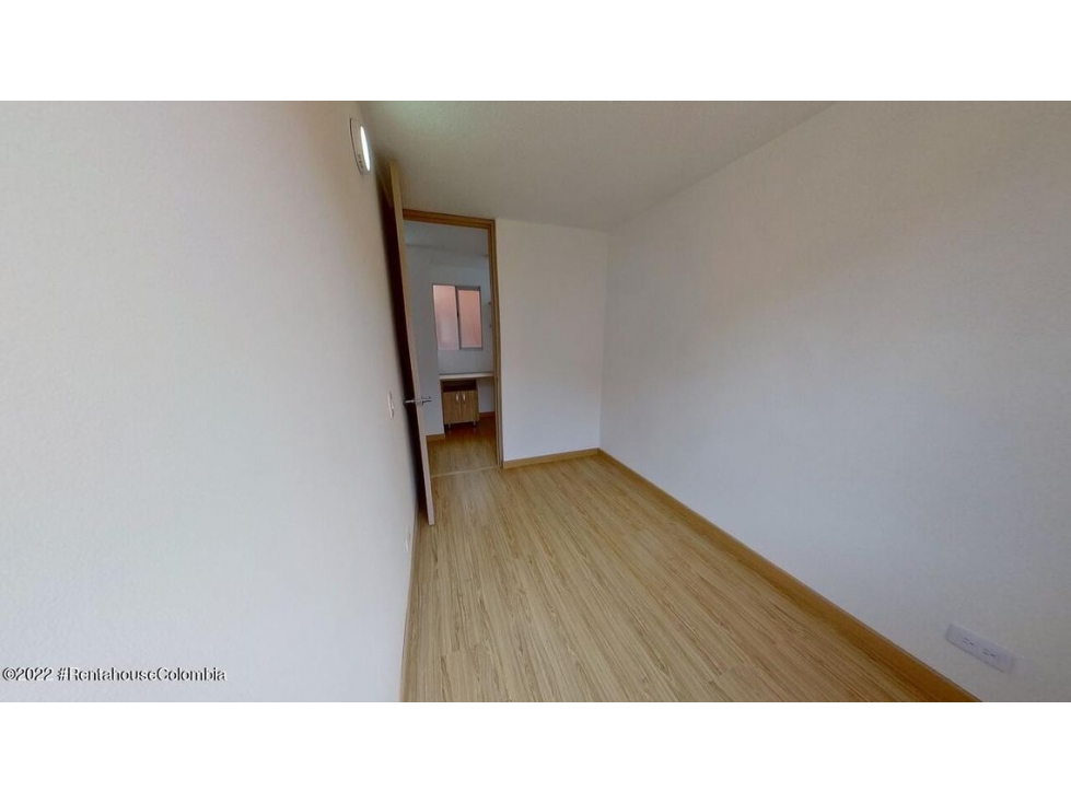 Apartamento en  Madrid RAH CO: 22-3314