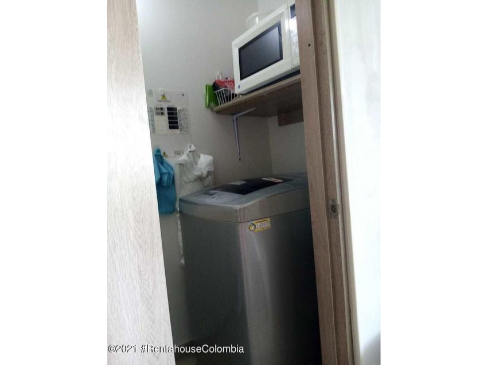 Vendo Apartamento en  Ricaurte C.C 22-98