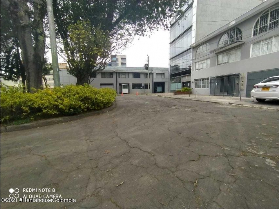 Arriendo Comercial en  San Felipe(Bogota) C.C 22-29