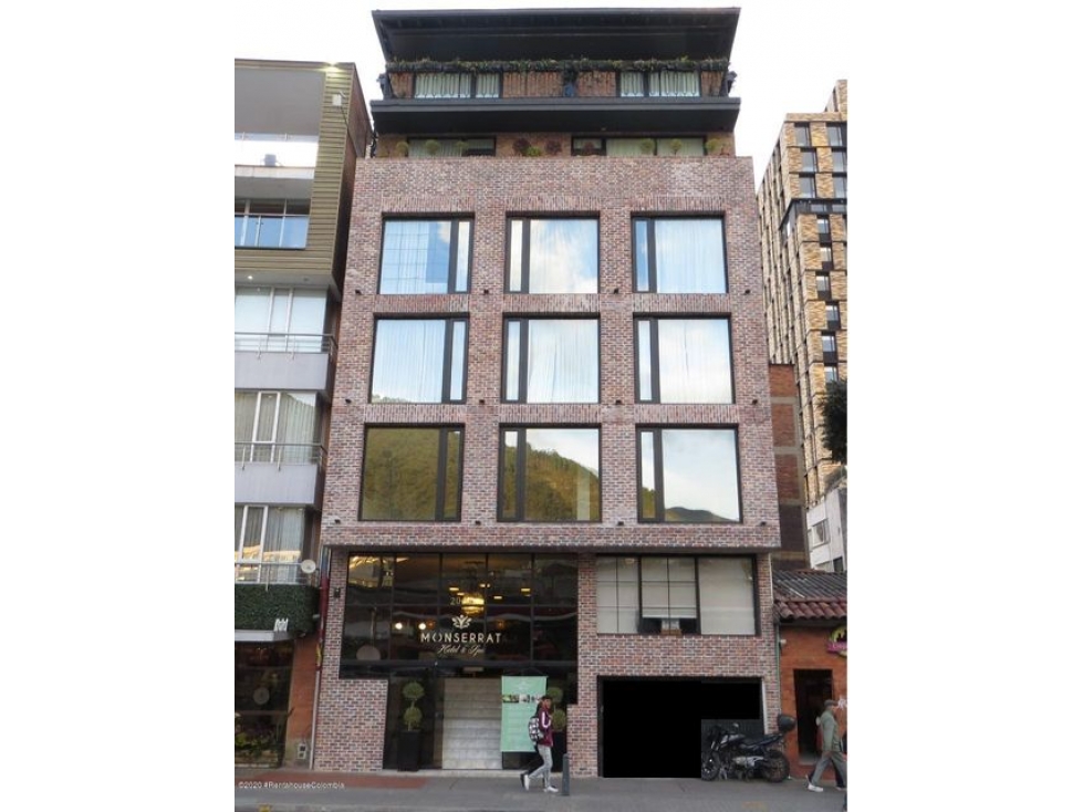Vendo Comercial en  Las Aguas(Bogota) C.C 22-1168