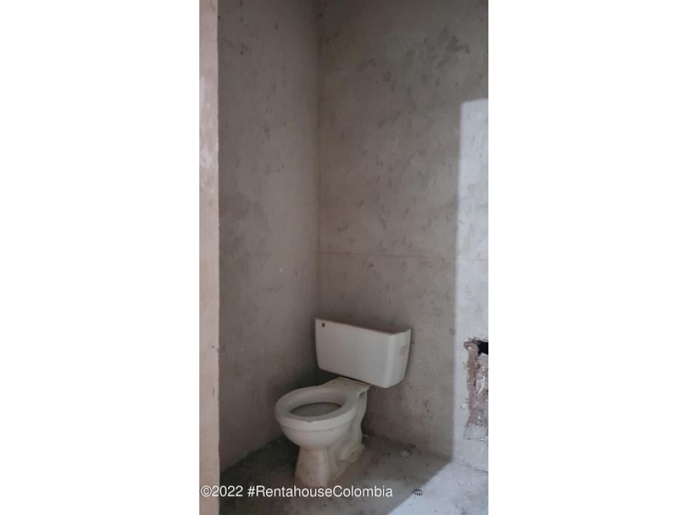 Vendo Comercial en  Vereda Lebrija C.C 22-1865