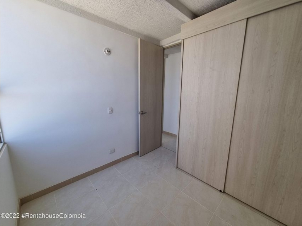 Apartamento en  El Campestre RAH CO: 22-2048