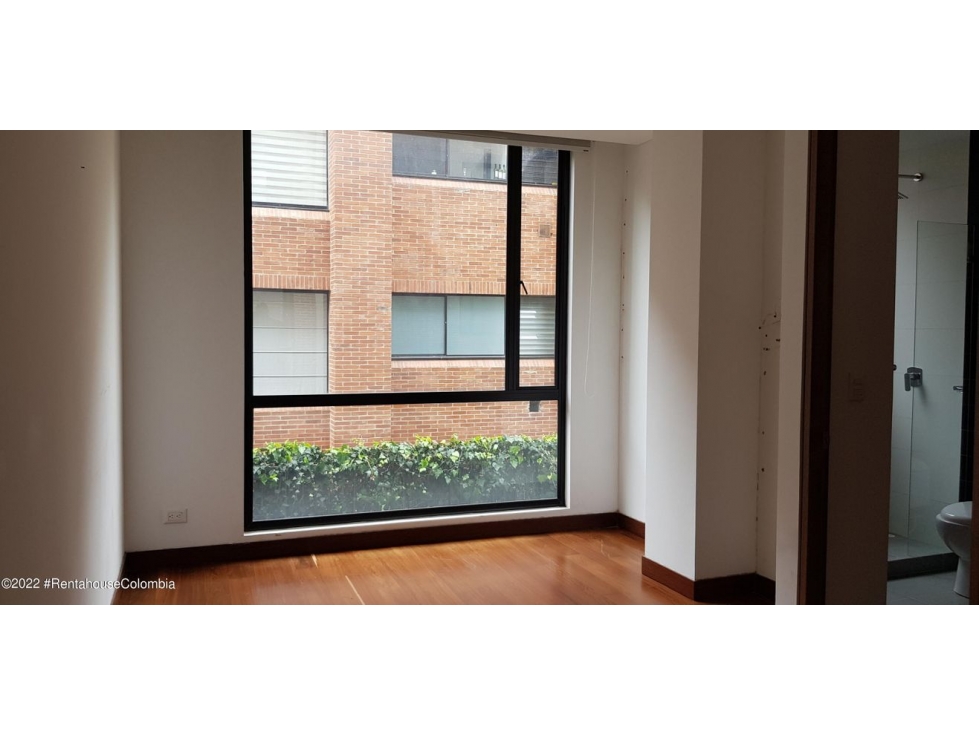 Apartamento en  Chico Norte RAH CO: 22-2536