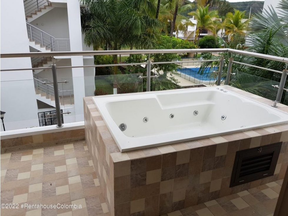 Vendo Apartamento en  La Esperanza(Nilo) M.C22-2587